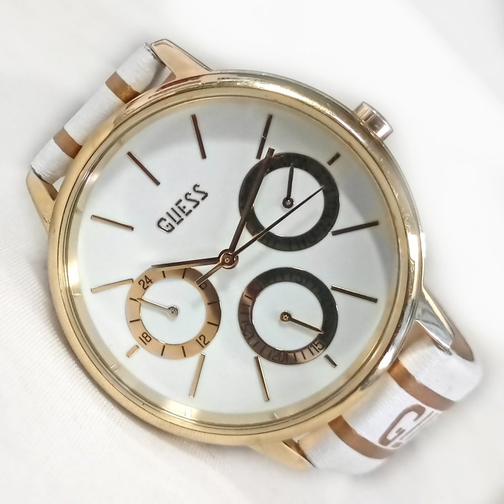 GUESS Originals Triple Subdial Watch V1013M3 38mm
